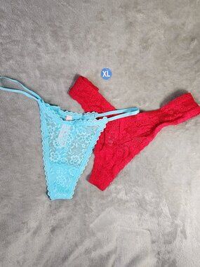 *NWT* Women's XL - 1 Victoria's Secret thong, 1 PINK thong